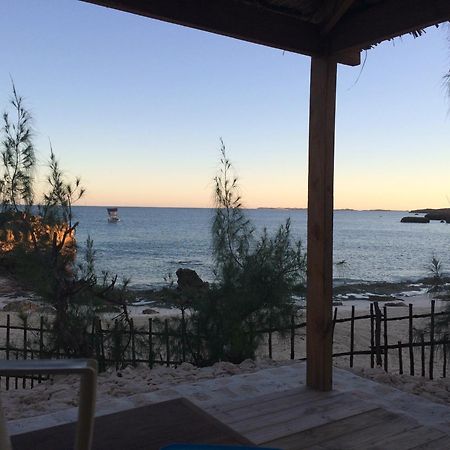 Vazaha Vezo Bed & Breakfast Andavadoaka Екстериор снимка