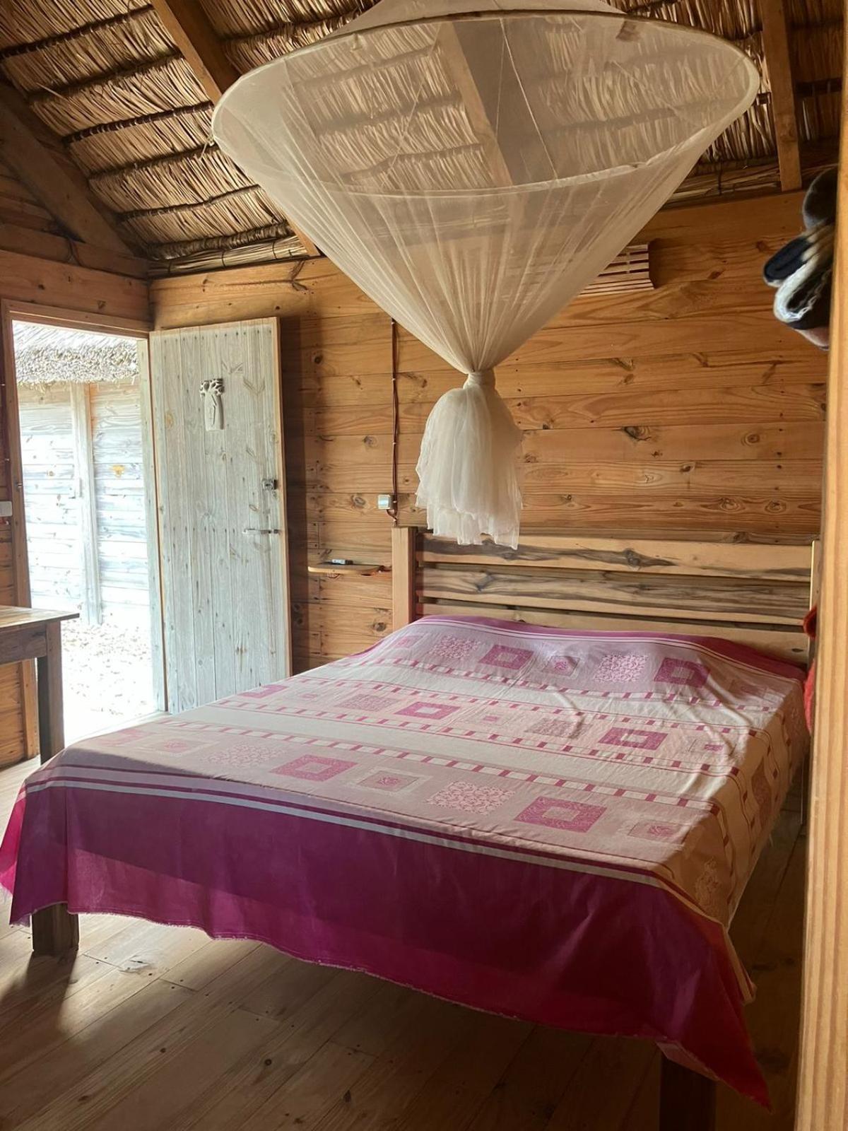 Vazaha Vezo Bed & Breakfast Andavadoaka Екстериор снимка