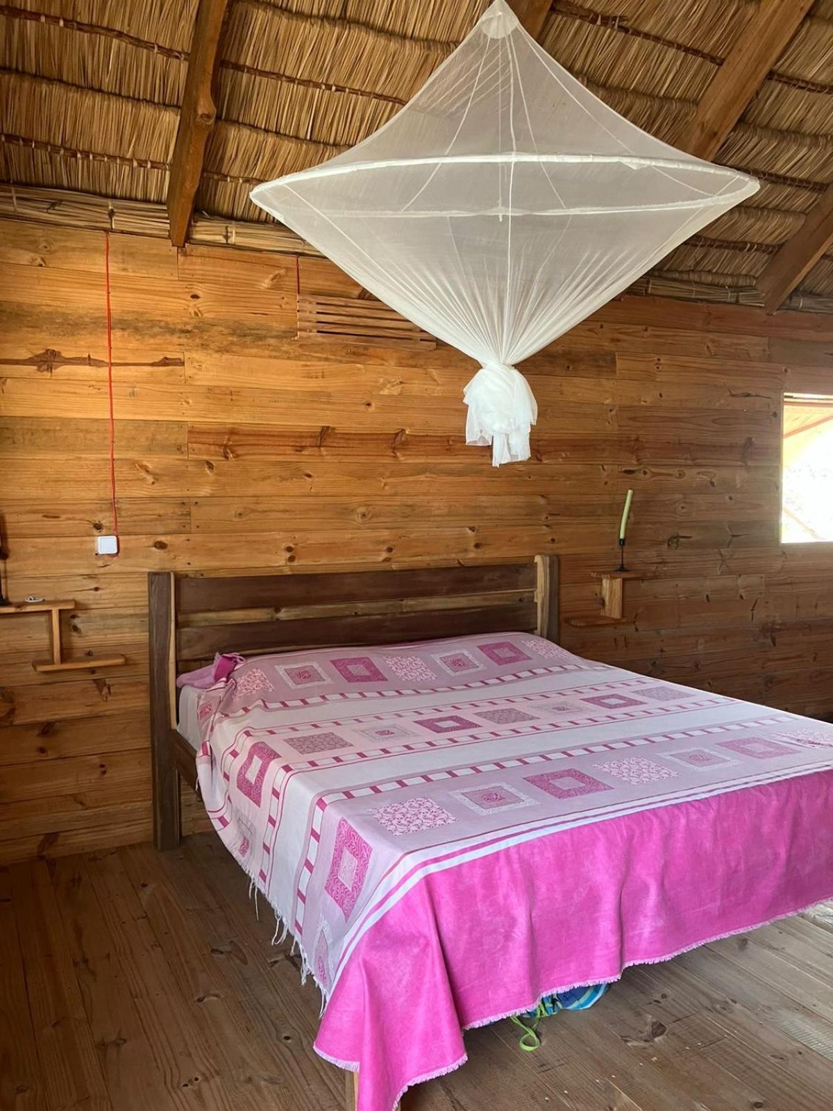 Vazaha Vezo Bed & Breakfast Andavadoaka Екстериор снимка